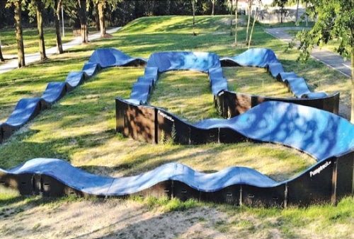 pumptrack teren opremljen pumptrack stazom