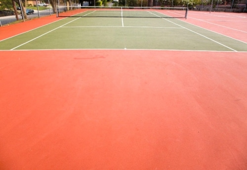 teniski teren, podloga za teniski teren i mreža za tenis
